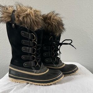 Sorel Joan of Arctic Black Waterproof Faux Fur Winter Boots Size 8